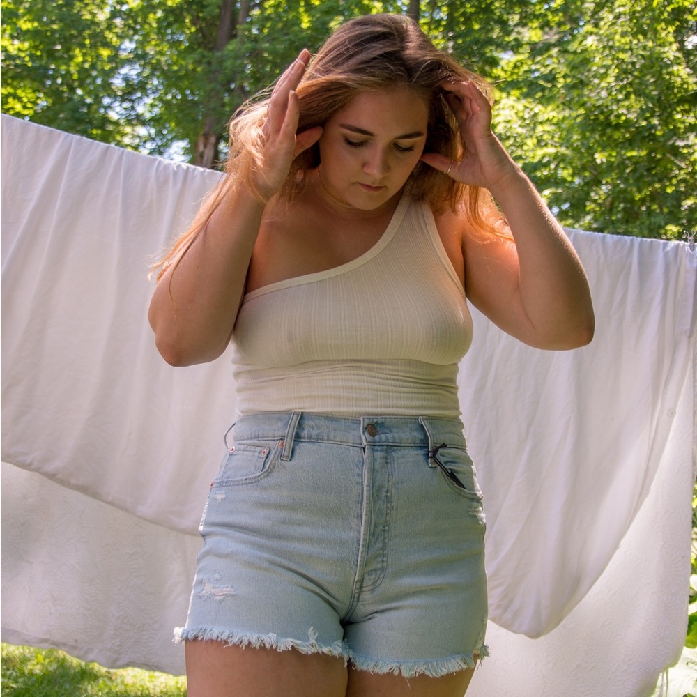 Light Wash Gap Button Front Jean Shorts